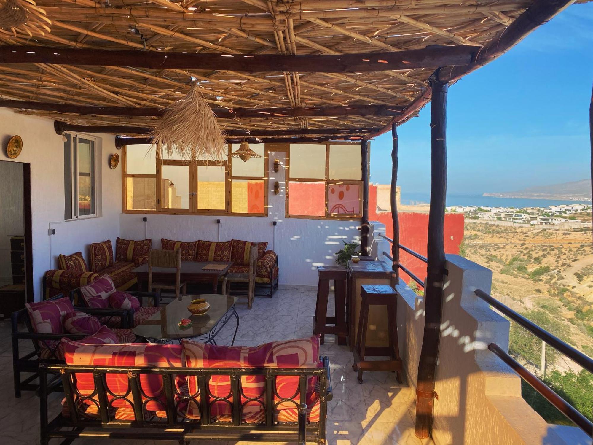Red Carpet Surf Camp Sea, Mountain & Garden Escape 호텔 Tamraght 외부 사진